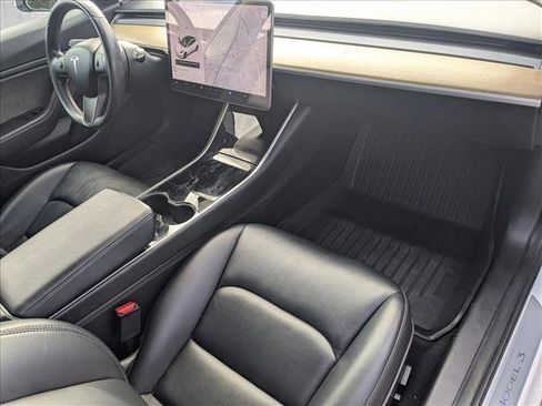 Used 2018 Tesla Model 3 Long Range image 23