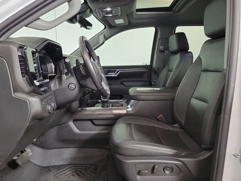 Used 2022 Chevrolet Silverado 1500 LTZ w/ LTZ Premium Package image 11