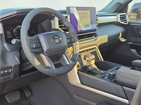 New 2026 Toyota Tundra Limited AWD/4WD image 8