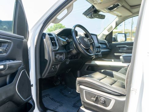 Used 2022 RAM 1500 Laramie AWD/4WD image 13