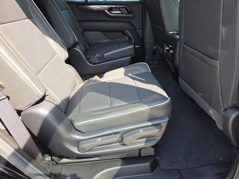 New 2026 GMC Yukon Elevation w/ Elevation Premium Package AWD/4WD image 29
