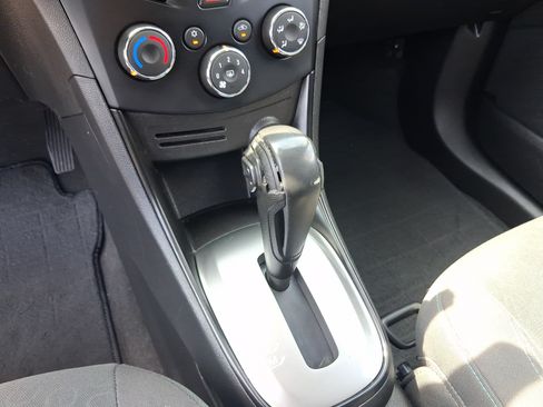 Used 2015 Chevrolet Trax LS FWD image 19