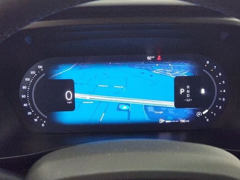 Certified 2026 Volvo XC40 B5 Plus AWD/4WD image 16