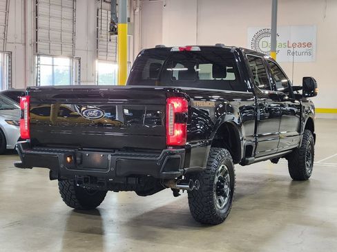 Used 2023 Ford F250 Lariat w/ Lariat Ultimate Package AWD/4WD image 8