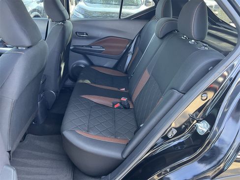 Used 2020 Nissan Kicks SR image 26