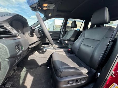 Used 2023 Honda Passport EX-L image 13