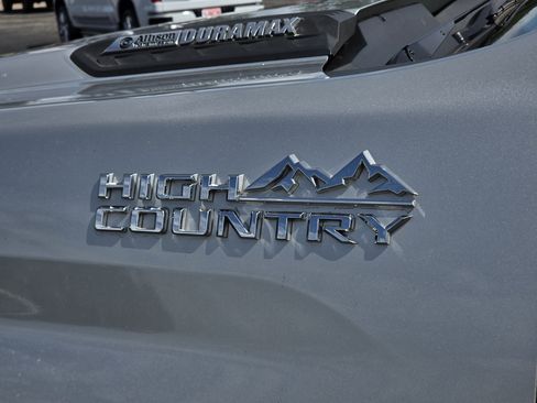 Used 2022 Chevrolet Silverado 3500 High Country AWD/4WD image 9