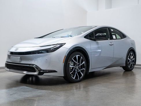 New 2026 Toyota Prius Plug-In Hybrid image 3