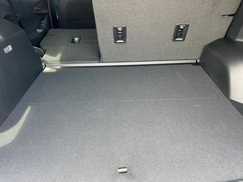 New 2026 Chevrolet Equinox LT w/ Safety and Technology Package AWD/4WD image 12