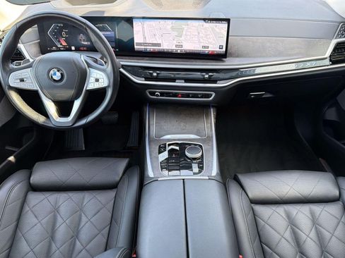Certified 2025 BMW X7 xDrive40i AWD/4WD image 17