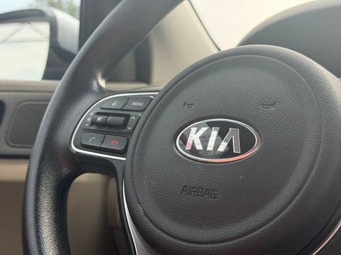Used 2017 Kia Sportage LX AWD/4WD image 16