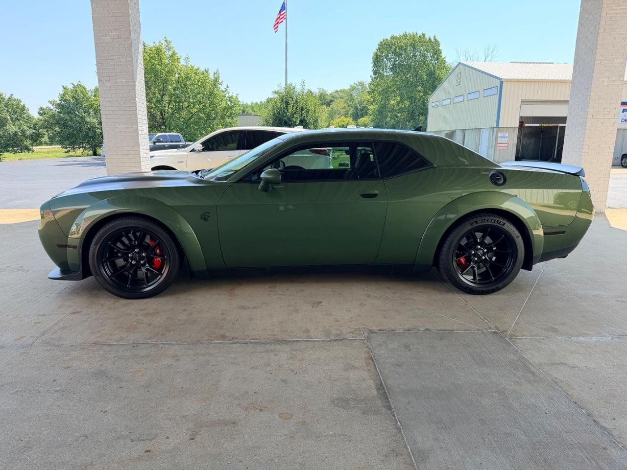Used 2021 Dodge Challenger SRT Hellcat Redeye RWD image 3
