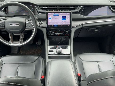 Used 2023 Jeep Grand Cherokee 4WD 4xe image 11