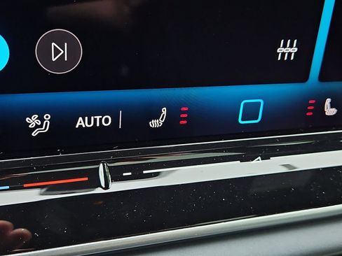 New 2026 Volkswagen Tiguan SE R-Line AWD/4WD image 12