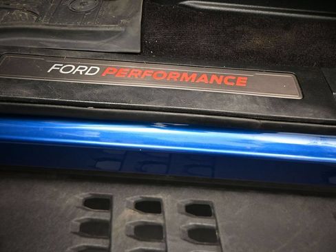 Used 2017 Ford F150 Raptor w/ Equipment Group 802A Luxury AWD/4WD image 4