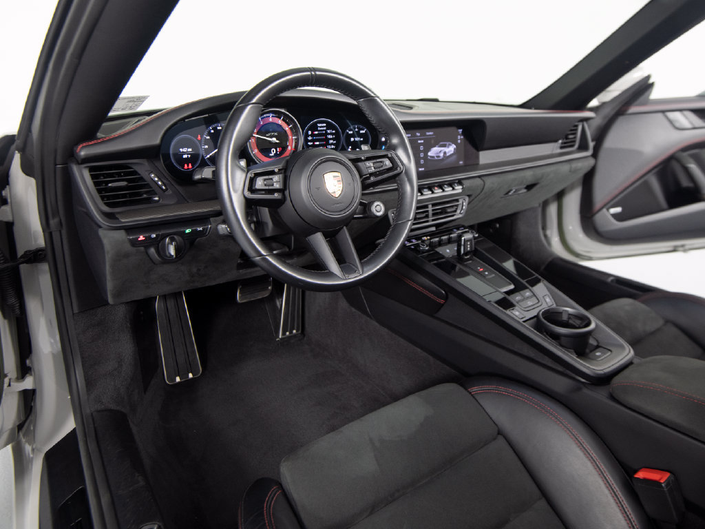 Certified 2022 Porsche 911 Carrera GTS RWD image 16