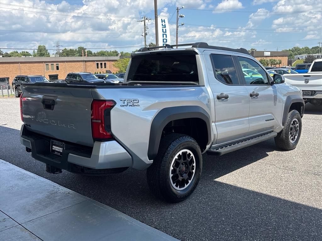 Used 2024 Toyota Tacoma TRD Off-Road AWD/4WD image 26