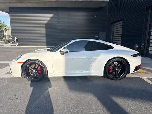 Certified 2024 Porsche 911 Carrera 4S w/ Premium Package AWD/4WD image 2