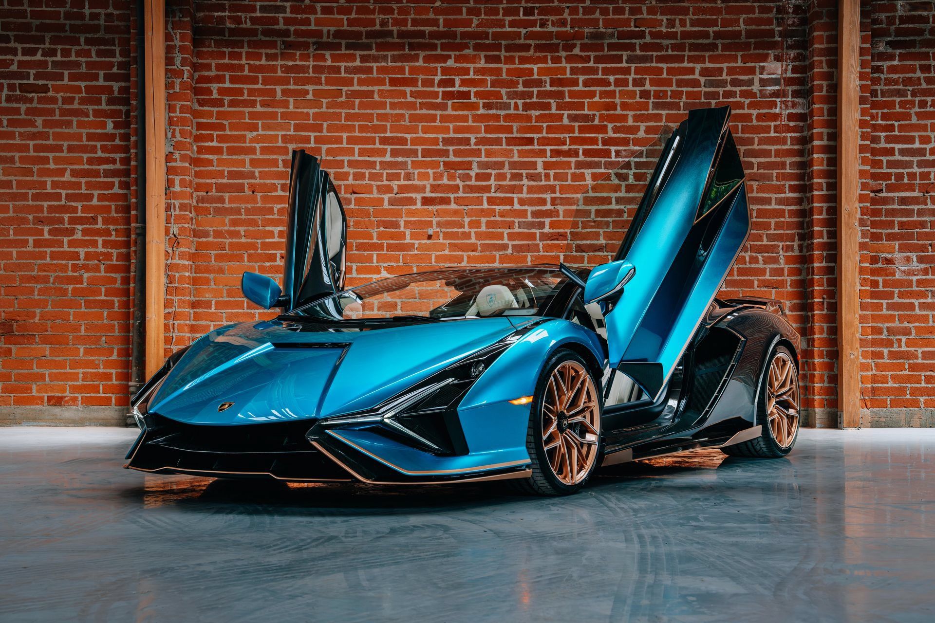 Used 2021 Lamborghini Sian Roadster AWD/4WD image 3