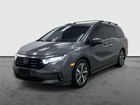 Certified 2023 Honda Odyssey Touring image 1