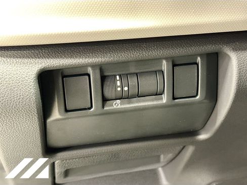Used 2026 Subaru Forester Premium AWD/4WD image 10