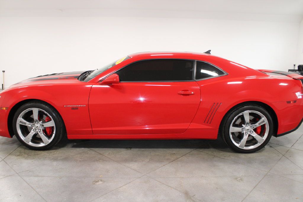 Used 2015 Chevrolet Camaro SS RWD image 6