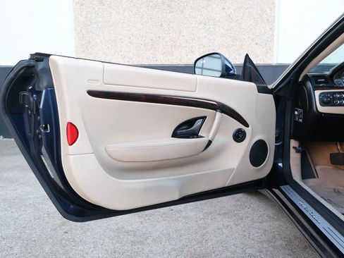 Used 2010 Maserati GranTurismo Coupe 2D image 19