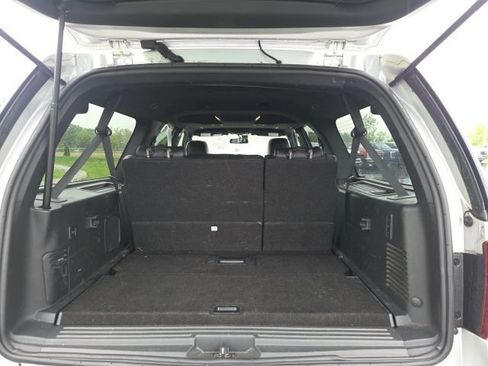 Used 2016 Ford Expedition EL Limited RWD image 11