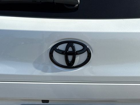 Certified 2025 Toyota Corolla Cross SE image 50