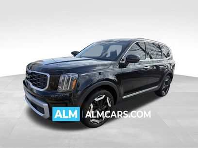 Used 2024 Kia Telluride S w/ S Sunroof Package