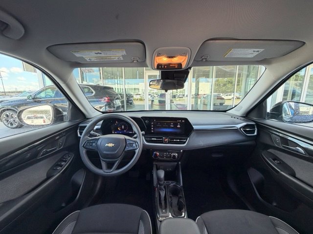 Used 2025 Chevrolet TrailBlazer LT FWD image 31