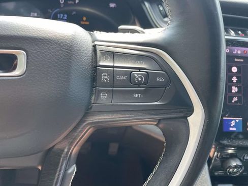 Used 2021 Jeep Grand Cherokee L Limited w/ Luxury Tech Group II AWD/4WD image 28
