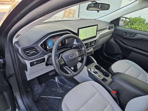 Used 2025 Ford Escape Active w/ Tech Pack #1 FWD image 10