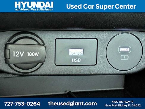 Used 2026 Hyundai Elantra Limited w/ Cargo Package image 25