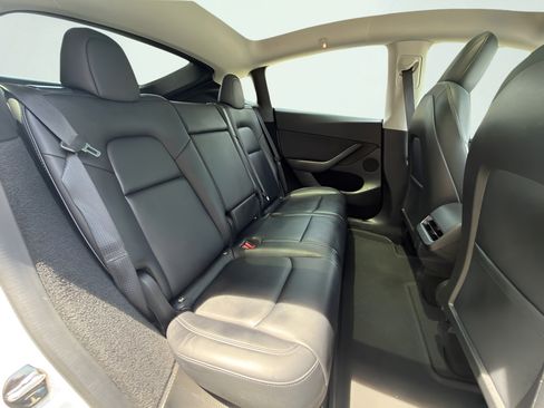 Used 2023 Tesla Model Y Performance AWD/4WD image 35