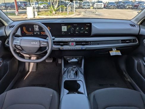 New 2026 Kia K4 FWD image 16