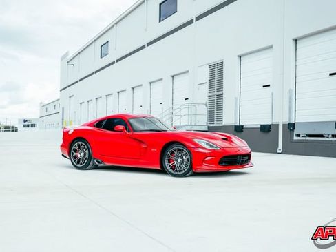 Used 2014 SRT Viper GTS w/ GTS Laguna Interior Package RWD image 18