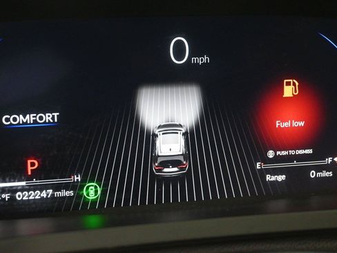 Used 2024 Acura MDX SH-AWD w/ Technology Package image 3