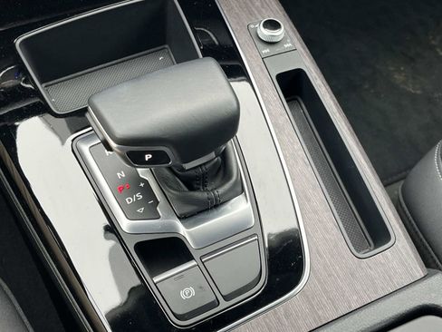 Used 2021 Audi Q5 2.0T Premium image 30