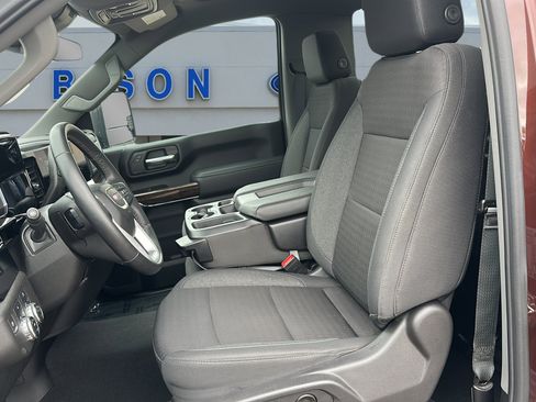 Used 2024 GMC Sierra 2500 SLE image 17