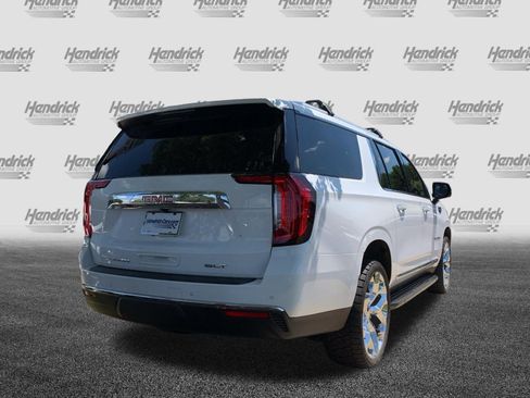 Used 2024 GMC Yukon XL SLT w/ SLT Luxury Package AWD/4WD image 10