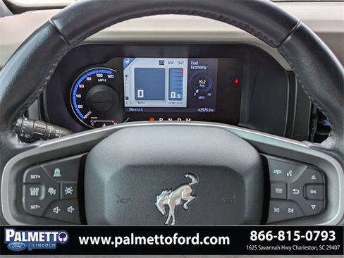 Used 2022 Ford Bronco Wildtrak image 29