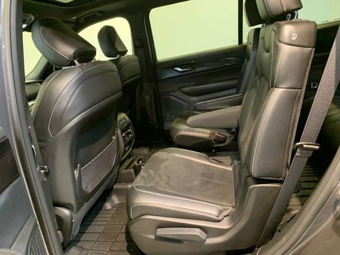 Used 2023 Jeep Grand Cherokee L Laredo image 50