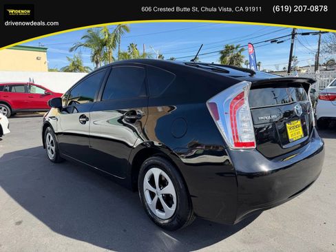 Used 2015 Toyota Prius Two FWD image 7