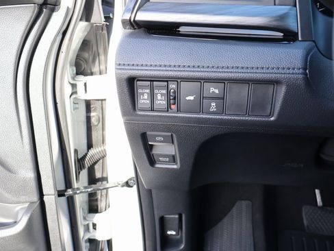 New 2026 Honda Odyssey Elite image 22