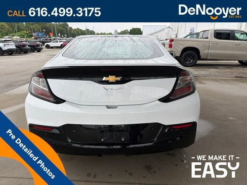 Used 2019 Chevrolet Volt Premier w/ Driver Confidence II Package FWD image 6