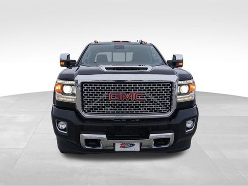 Used 2017 GMC Sierra 3500 Denali w/ Duramax Plus Package image 3