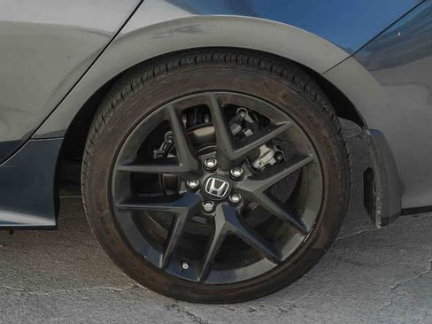 Used 2024 Honda Civic Sport image 11