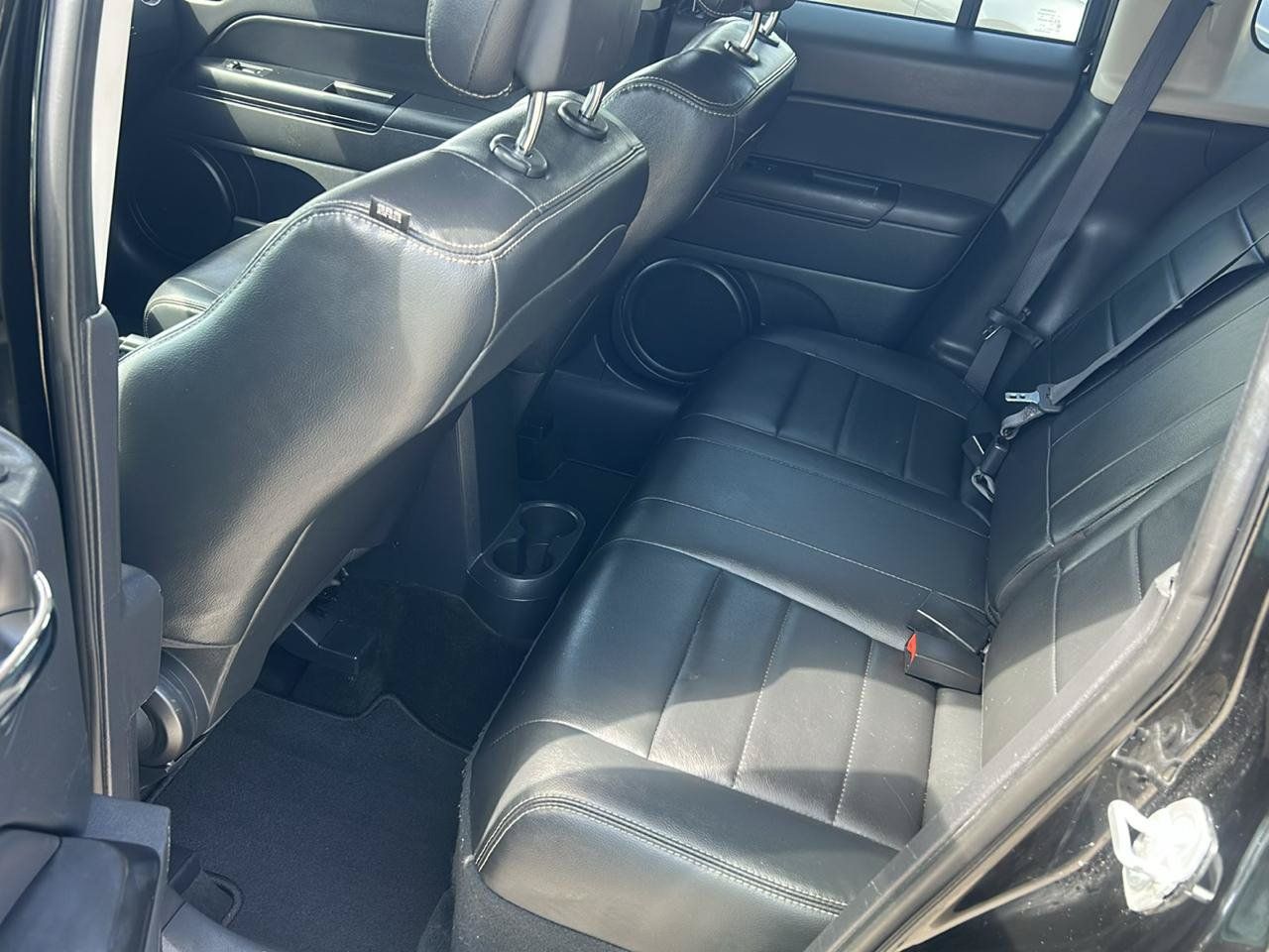 Used 2017 Jeep Patriot High Altitude FWD image 12