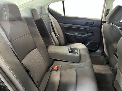 Used 2023 Nissan Altima 2.5 SV FWD image 13